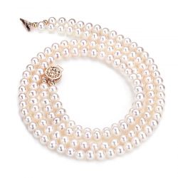 le collier est parfait