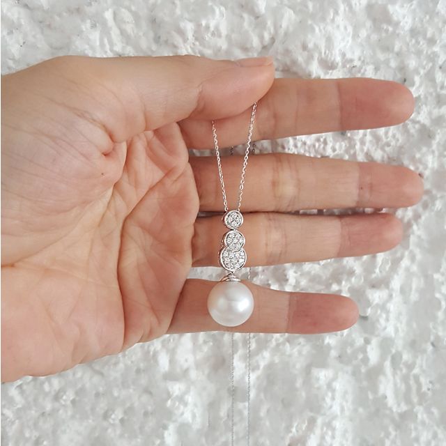 Ciondolo oro bianco, diamanti -  Perla d'Australia bianca - 12/13mm