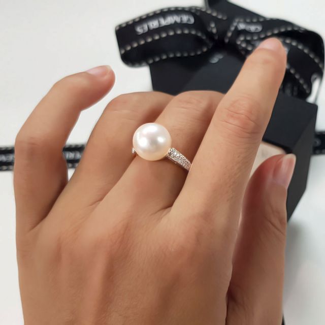 Anello Cyrène - Oro Bianco, Perla d'Acqua Dolce Bianca