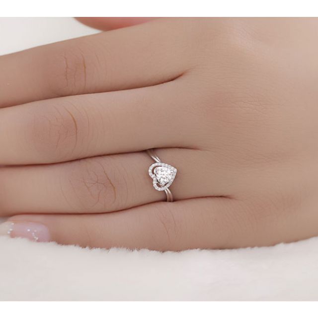 Anello Solitario Cuore Mio  Oro Bianco 18k & Diamanti VS/G | Gemperles