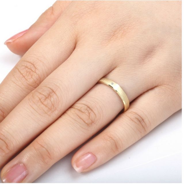 Fede nuziale donna. Oro giallo 18ct e diamanti | Bleuzenn