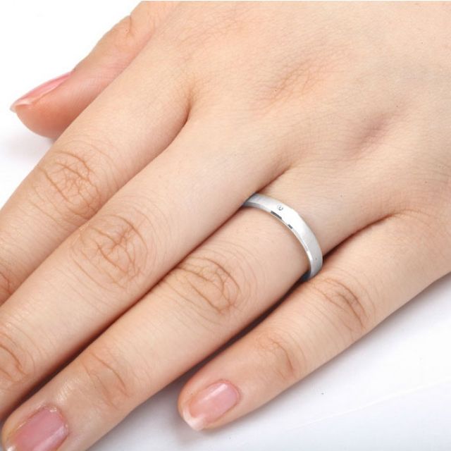 Fede nuziale donna. Oro bianco 18ct e diamanti | Bleuzenn