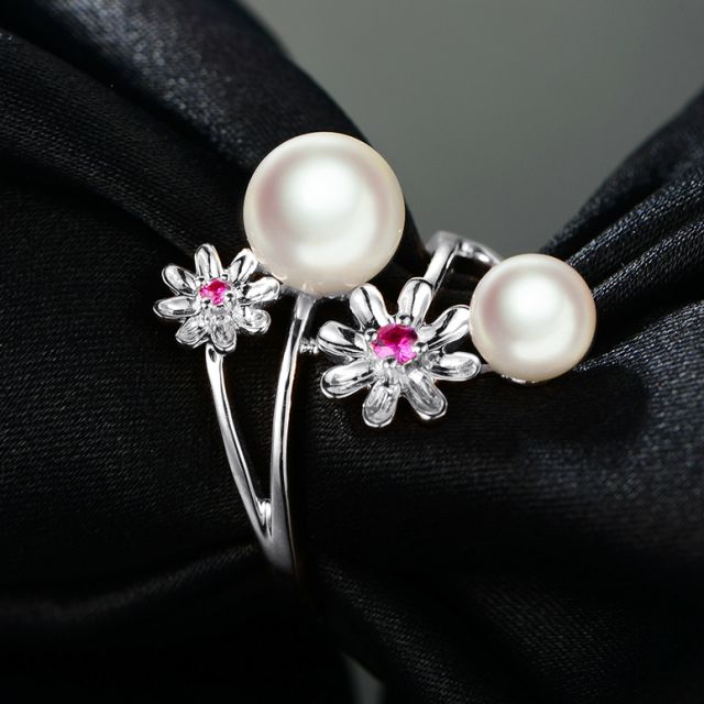 Bague Toi et Moi Perles Akoya Japon. Fleurs, Saphirs roses