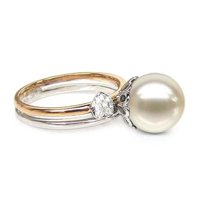 Anello Ovation - Oro Bianco/Giallo 18kt, Diamanti e Perla d'Acqua Dolce