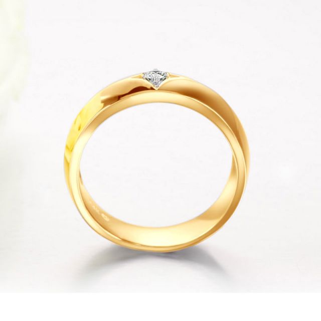 Anello per Uomo in Oro giallo 18ct. Diamante centrale | Borgia