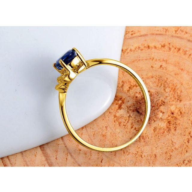 Anello di Fidanzamento Cenero - Oro Giallo, Diamanti & Zaffiro Blu Ovale