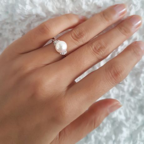 Anello Heureux Stratagème - Oro Bianco 18kt e Perla d'Acqua Dolce