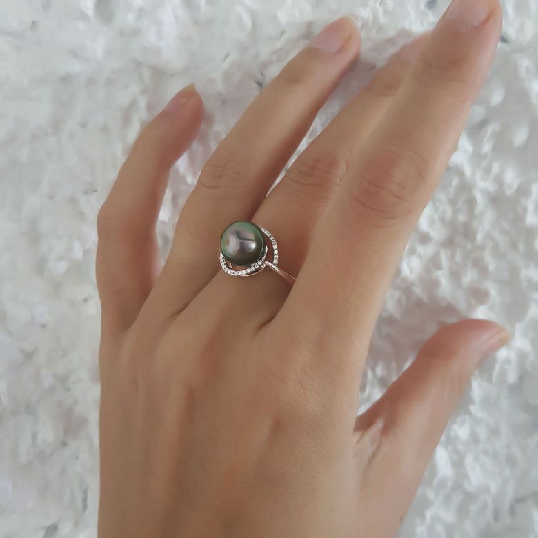 Anello Puerto Rico - Oro Bianco, Diamanti e Perla di Tahiti - 10