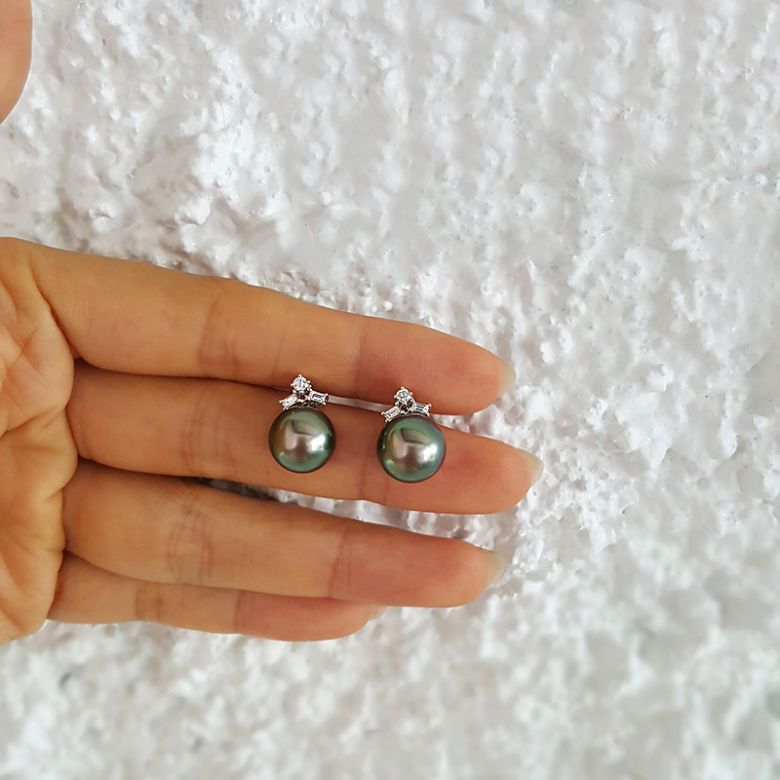 Orecchini Pendenti Tobago -  Oro Bianco, Diamanti & Perle di Tahiti - 1