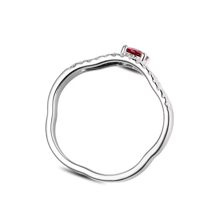 Anello Fioretto - Oro Bianco, Rubino Ovale & Diamanti - 6