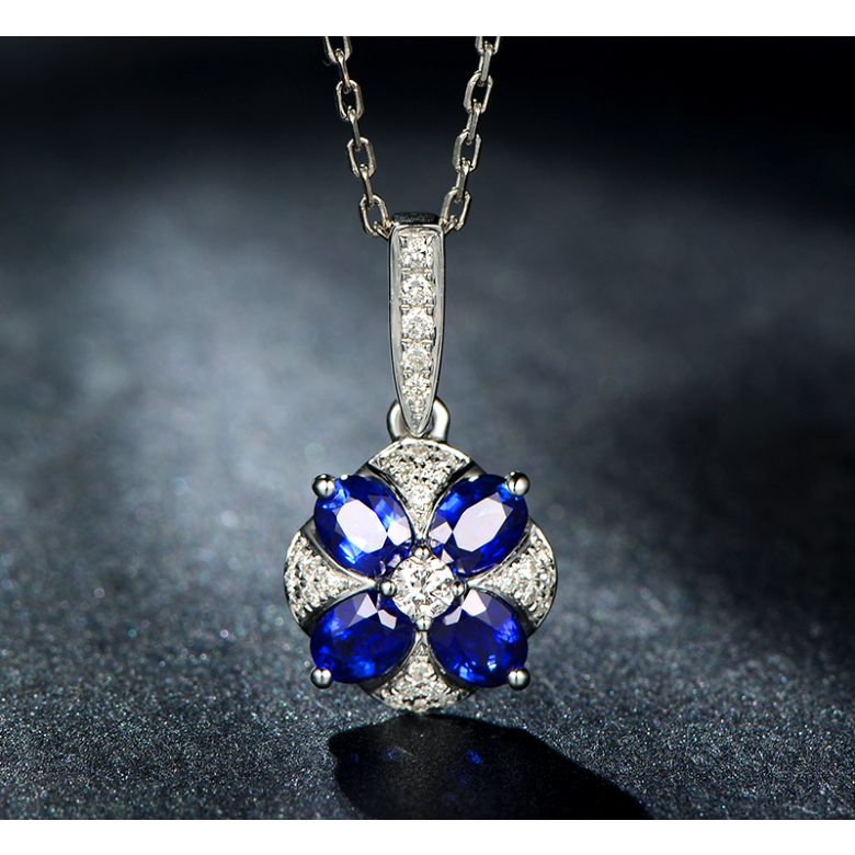 Ciondolo Solitario Fiore Blu. Oro bianco, Zaffiri e Diamanti - 3